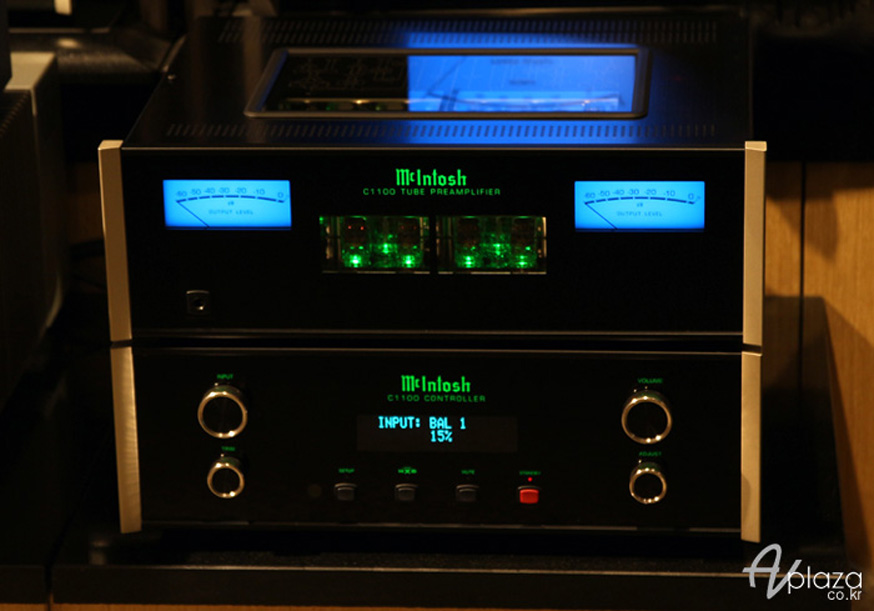 McIntosh(매킨토시) C1100 C/T 레퍼런스 프리 AV 플라자