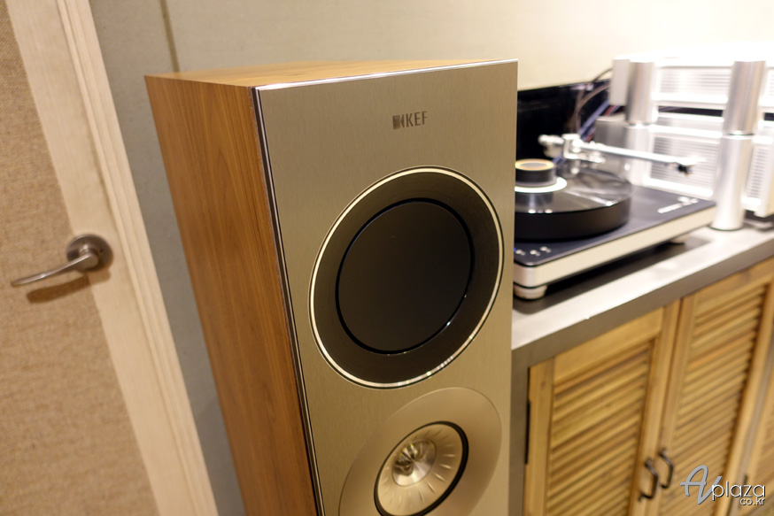 kef03.jpg