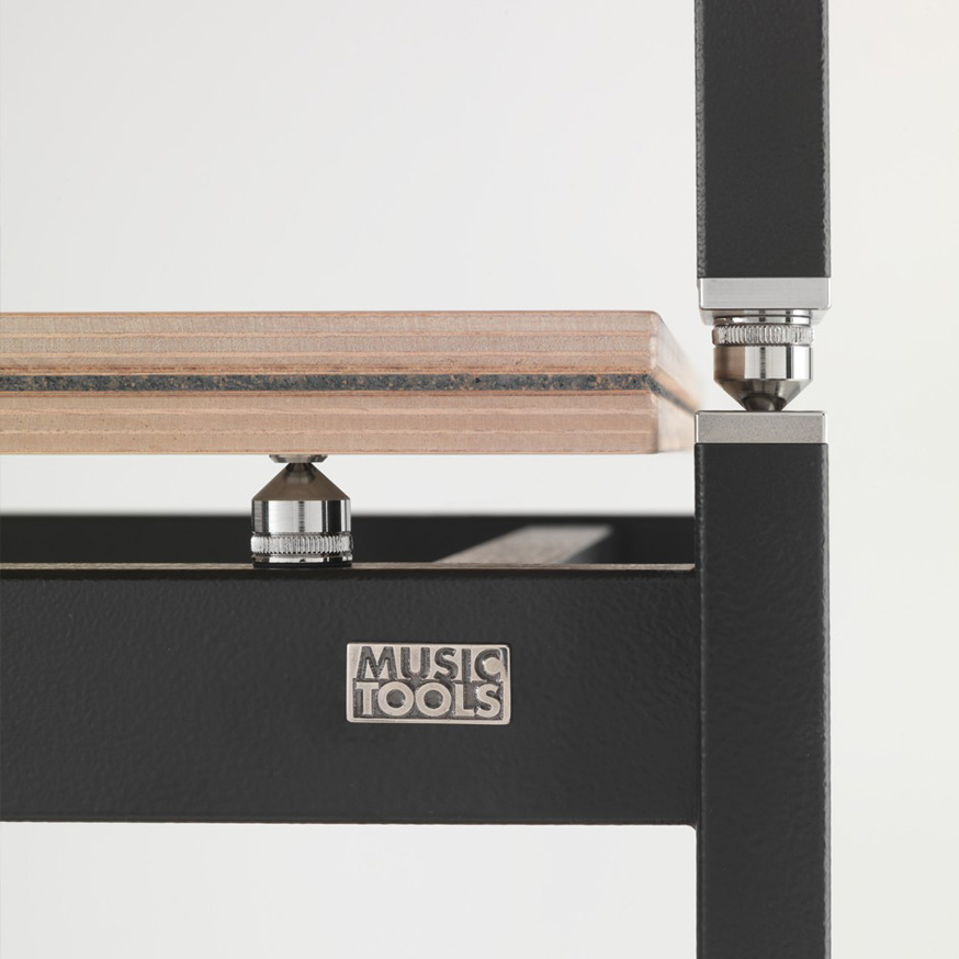 ISOsquare-shelf-detail.jpg